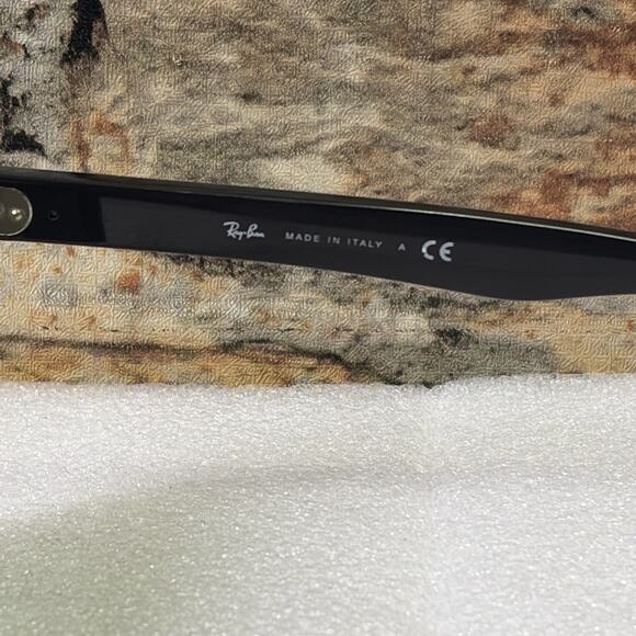 Ray-Ban Wayfarer RB2140 Sunglasses Gloss Black Frame And Lens - Picture 3 of 5